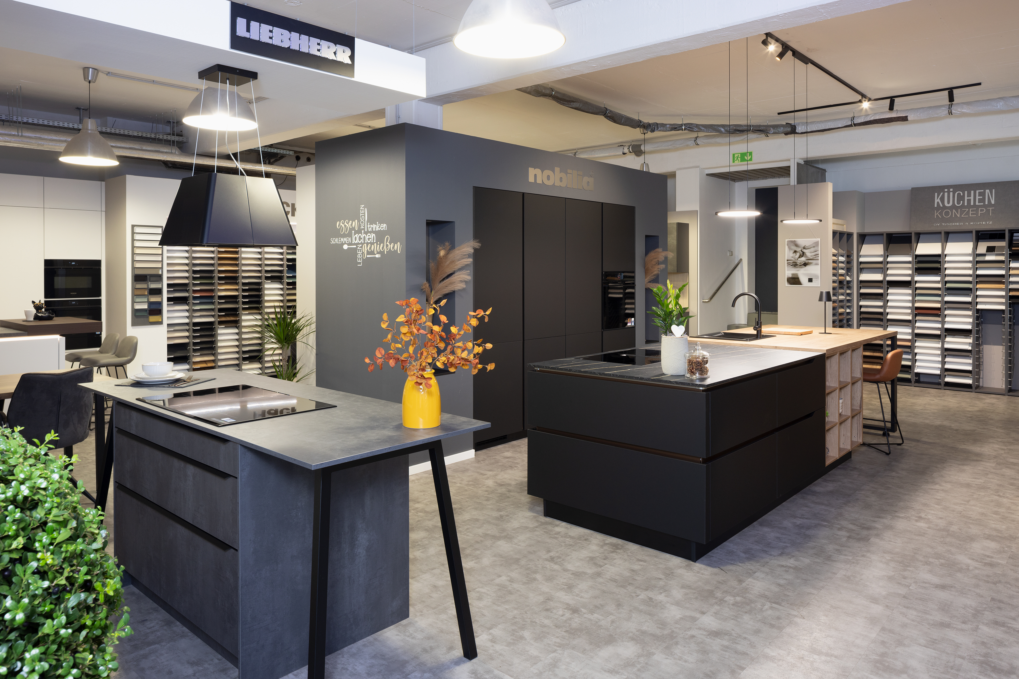 Ausstellung Küchen Konzept by Tischer & Kopietz (RS)