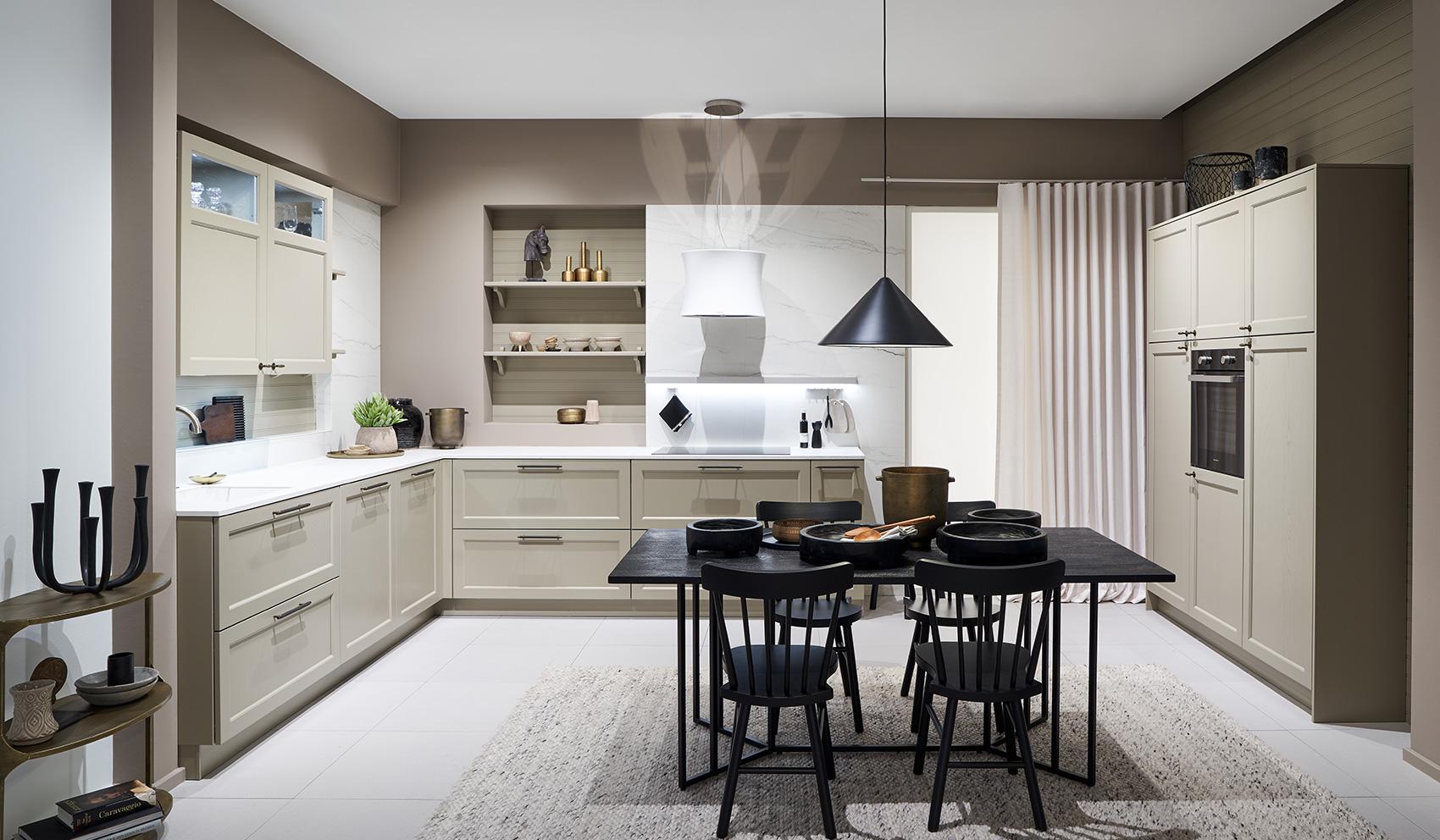 Häcker U-Form Küche